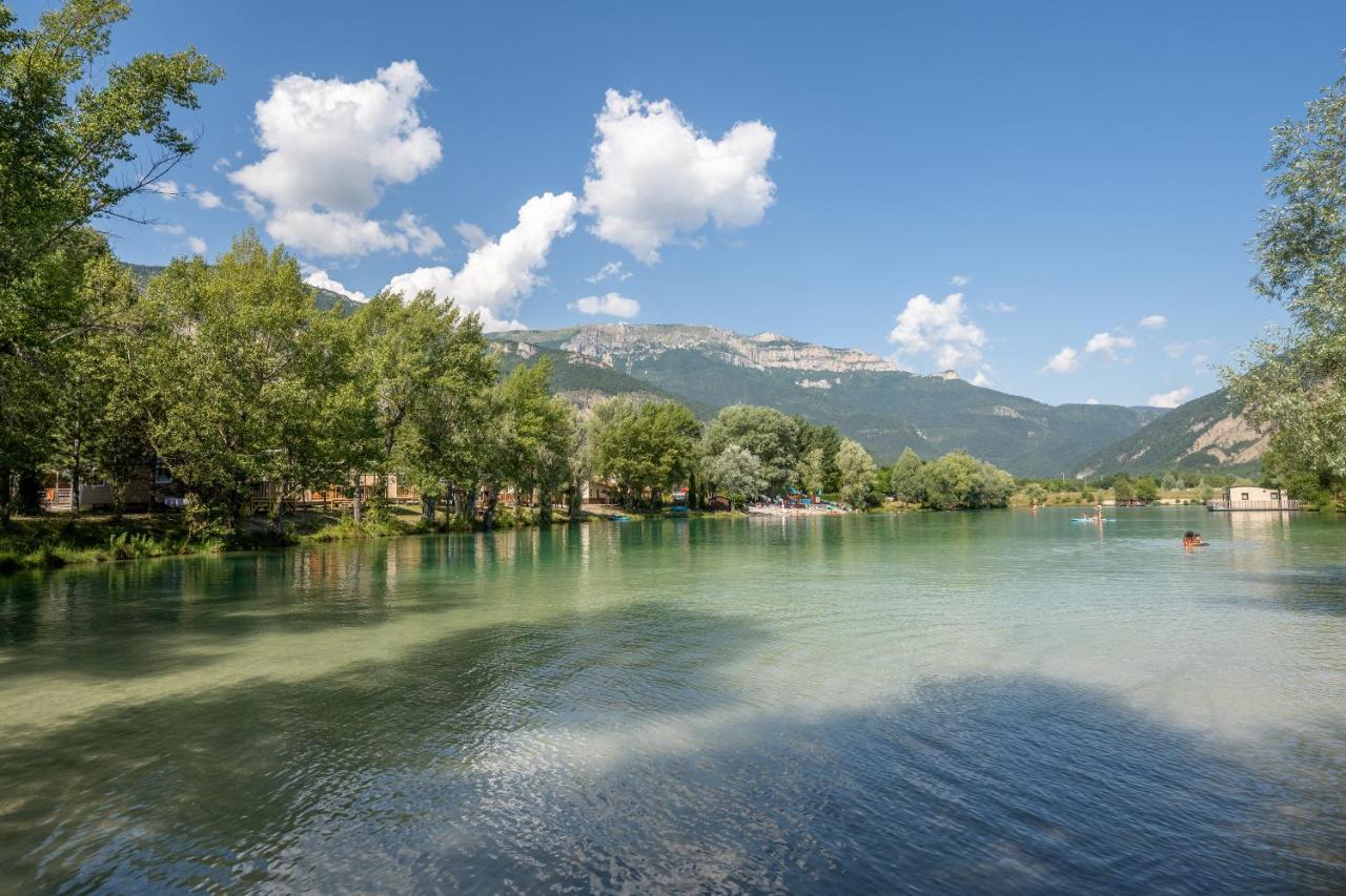 Hotel Camping Le Lac Bleu Châtillon-en-Diois Exterior foto